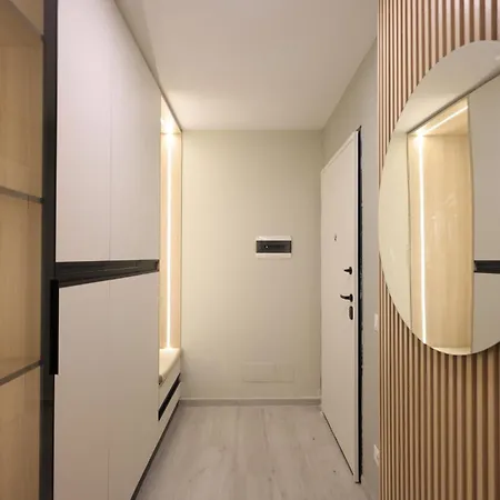 Апартаменты Grandstay Illyrian *